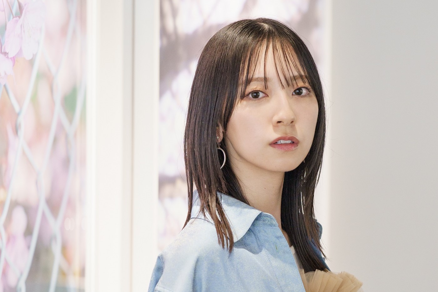 日向坂46 金村美玖による初の写真展「みとめる」東京・神保町New