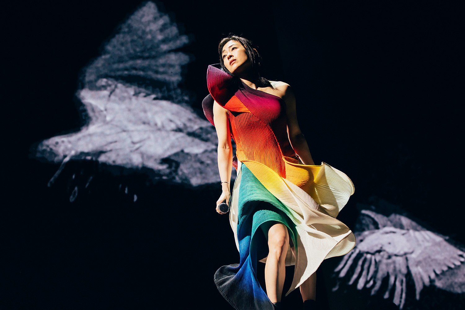 ライブ映像作品「HIKARU UTADA SCIENCE FICTION TOUR 2024」本日発売