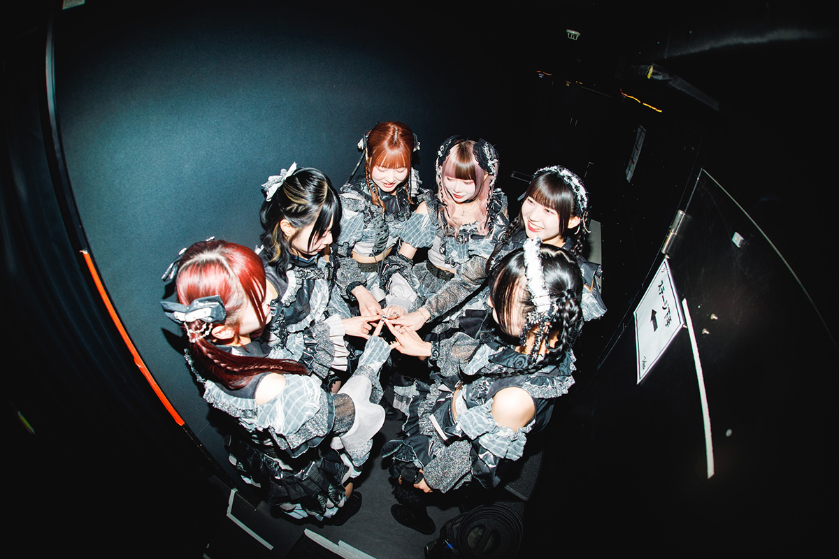 Mirror,Mirror、グループ初の東京ワンマンツアー開幕！新衣装＆新曲「百花」初披露！
