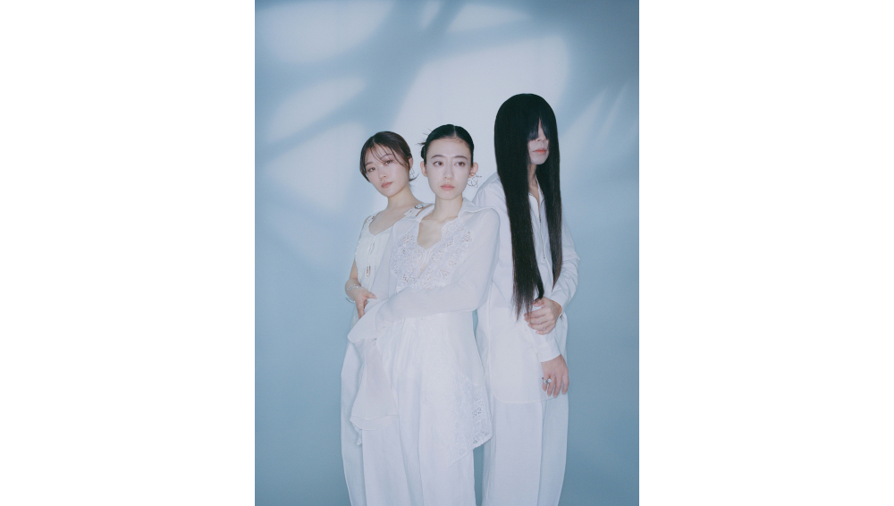 羊文学、「more than words (Miso Extra Remix)」のビジュアライザー映像が公開！最新AL『D o n’ t L a u g h I