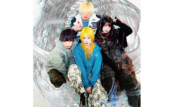 Romansquall、自分らしさを貫く中毒性満載のダークチューン「Queeeen」をリリース！MV公開 ＆ 東阪自主企画も決定！ニュース