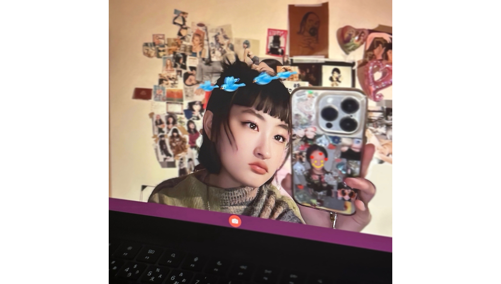 18歳シンガー楽音、韓国の5人組ガールズグループKiiiKiiiメンバーLEESOLとのコラボ「mosi mosi?」REMIXをデジタルリリース！
