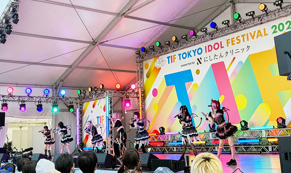 AVAM、「TOKYO IDOL FESTIVAL 2026」全日出演！初のHOT STAGE＆新曲「てれぱしい♡はあと」初披露