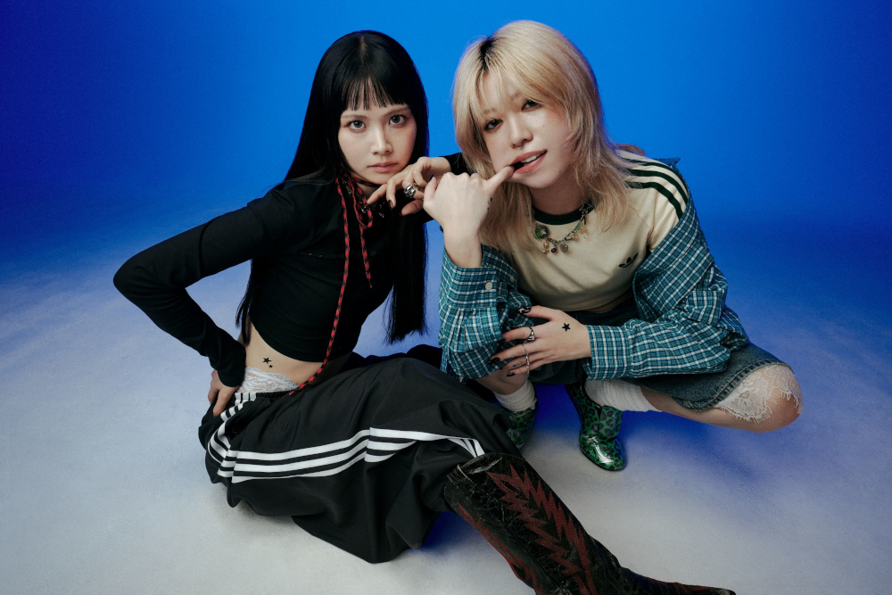 令和ミクスチャー・ロック・デュオ・EMNW、1st Digital Single「LOVING TO GET US BY」でメジャーデビュー！