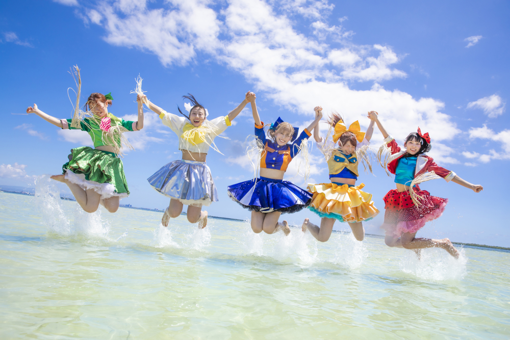 豆柴の大群、「夏中夢カレンダー」LYRiC ViDEO公開　ひと夏の記憶を繊細に描く映像作品
