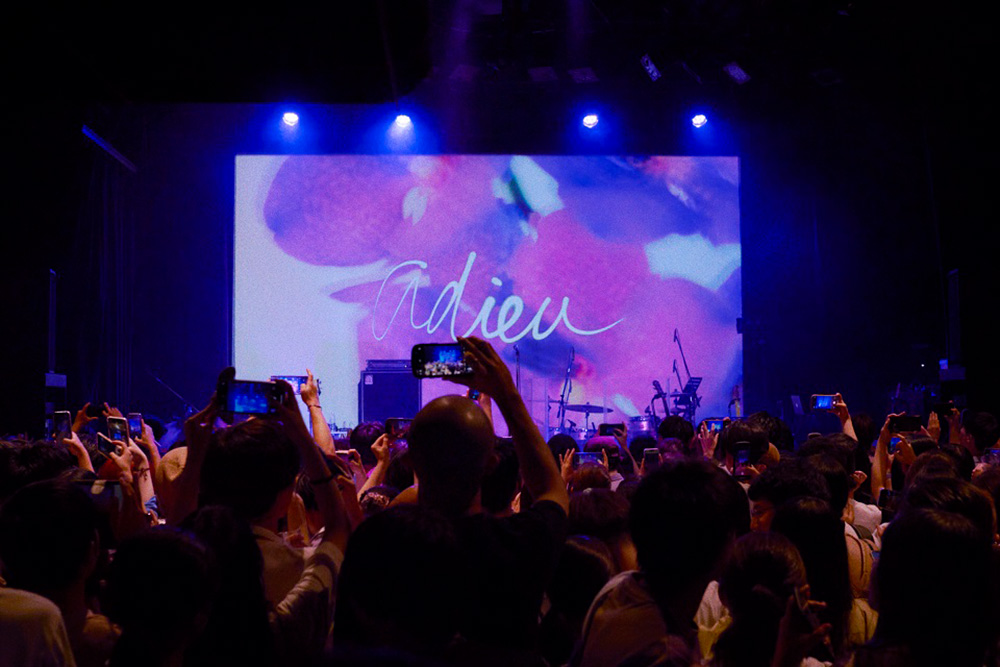 LIVE