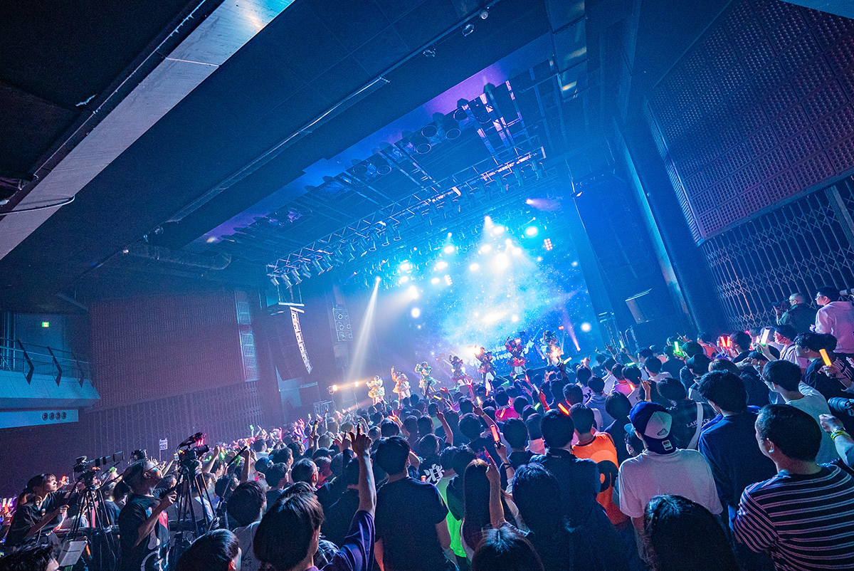 LIVE