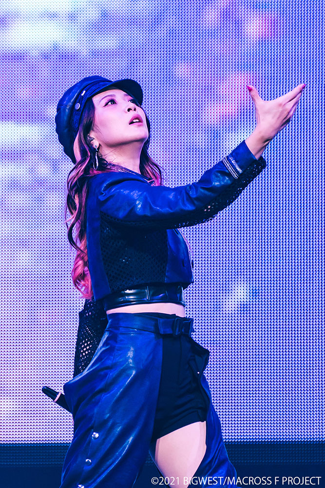 MacrossF_Galaxy Live_Final_04
